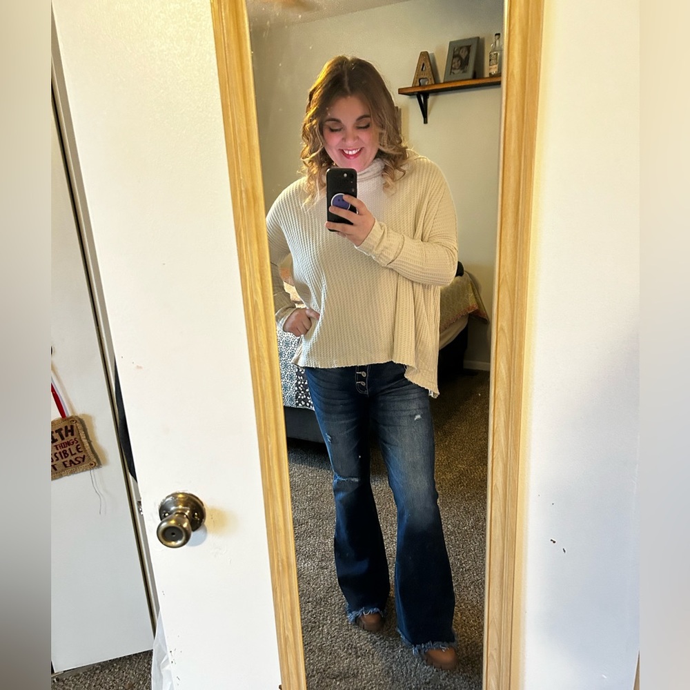 Meet your Posher, Alexis!